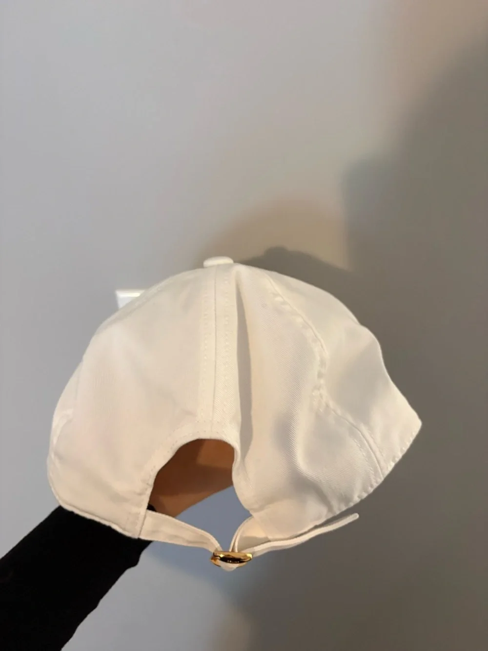 Celine White Embroidered Triomphe Baseball Cap size M- worn once- authentic